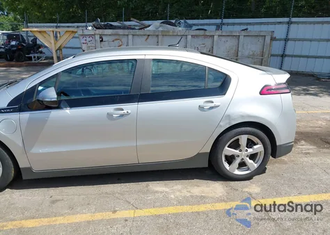 2014 Chevrolet Volt from USA, damaged, VIN 1G1RC6E42EU157146